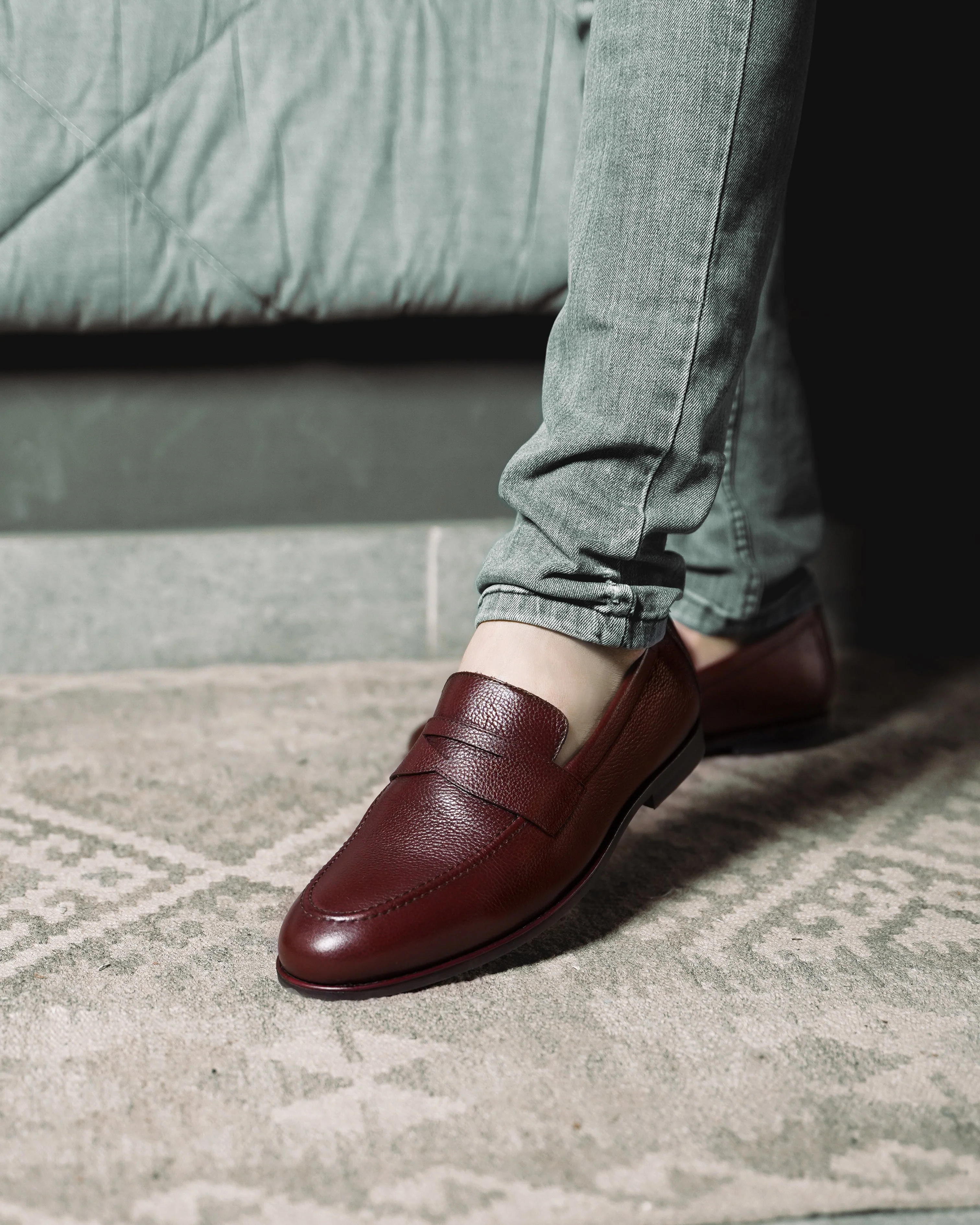 Barq - Men's Oxblood Pebble Grain Leather Loafer - Image 8